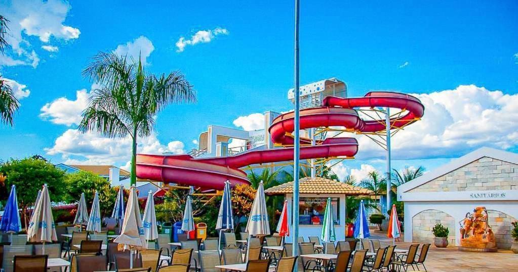 L'Acqua Diroma - Suites Confortaveis - Diversao Garantida - Piscina De Ondas Exclusiva Caldas Novas Ngoại thất bức ảnh